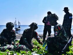PENANGANAN KORBAN TENGGELAM OLEH PRAJURIT YONKES 2 MARINIR